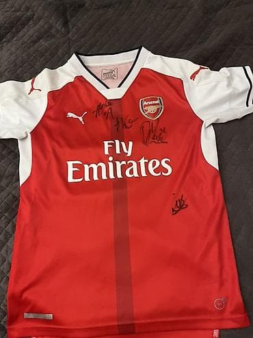 Futbolkalar: Arsenal futbol klubunun rəsmi Puma forması - Rəng: qırmızı-ağ, ön — 1