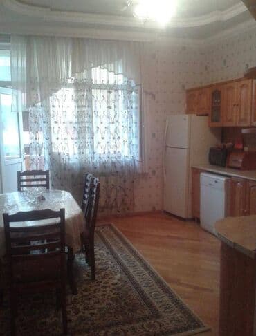 продажа недвижимости в баку: Geniş və işıqlı mənzil interyeri - Geniş dəhliz: Uzun koridor, ağ — 4