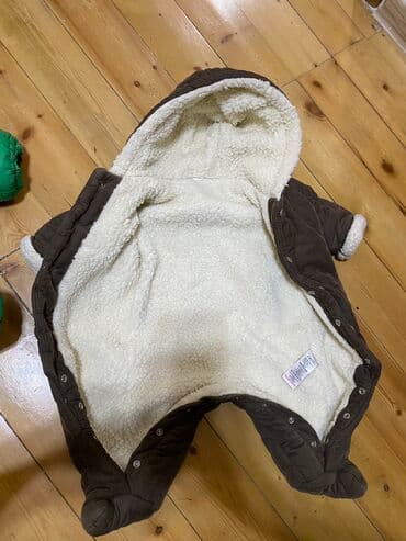 Donlar: Heresi 10 -12 azn dublenka 15 azn . toplam 100 azn hamisina — 2