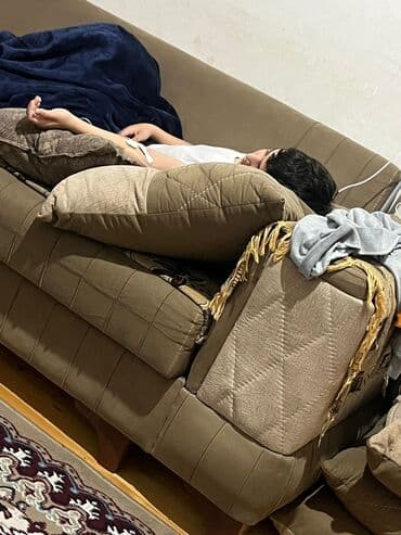 quba is elanlari: Binəqədi qəs. 4 otaqlı, 100 kv. m, Kredit yoxdur, Yeni təmirli — 9