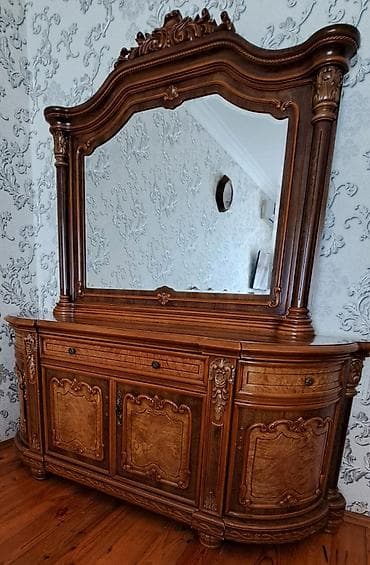 gen: Klassik üslubda böyük güzgülü konsol/komod - Material: təbii ağac — 1