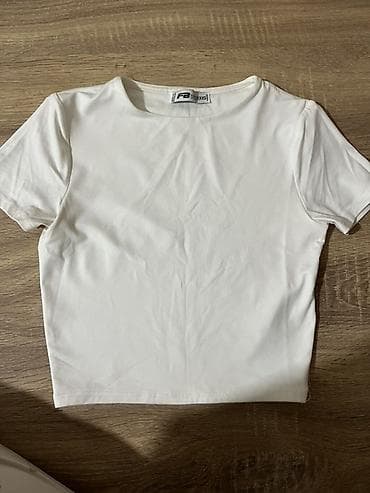 Ağ rəngli qısaqol qadın köynəyi (crop-top). - Brend: FB Sppors