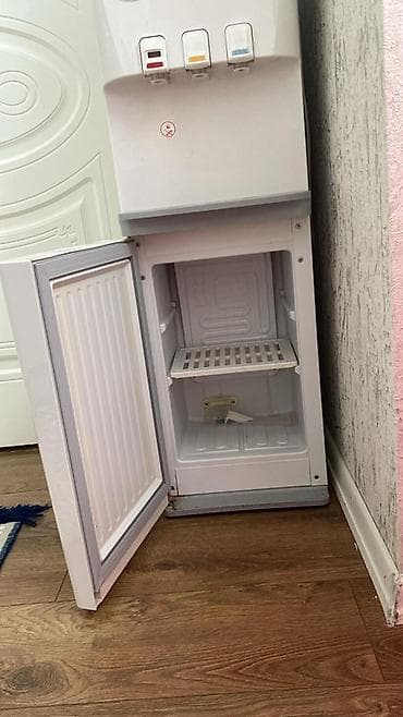 su filteri: Dispenser Hoffmann, Döşəməüstü, Su isitmə ilə — 2