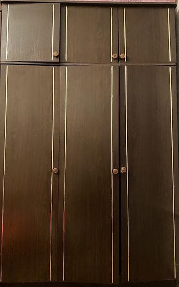 İşlənmiş, Açılan, 6 qapı Düz dolab, Qarderob, paltar dolabı