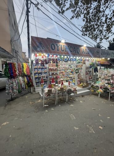 oğlan üçün oyuncaqlar: Salam, Hazır Biznes, fəaliyətdə olan Oyuncaq obyektidir, Şəkillərdə — 1