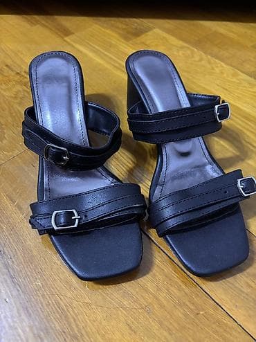 Botinka və botilyonlar: Tuflilər, Ölçü: 38, rəng - Qara, Yeni — 2