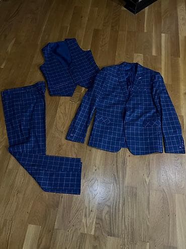 2 yas: Brend:DOCTOR JUNIOR
Yash:13
Istehsal:Turkey
Qiymet:50AzN — 1