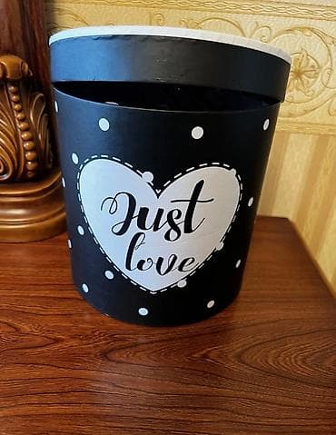 Qutu hediyye qutusu qiymeti her biri 3-5 manat sekilleri sola cevirib lalafo.az -da Qutu hediyye qutusu qiymeti her biri 3-5 manat sekilleri sola cevirib