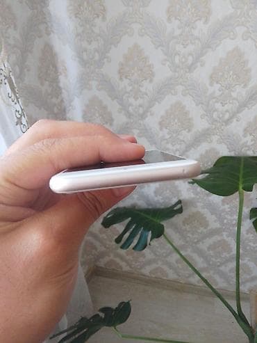 Техника и электроника: IPhone 7, 64 ГБ — 3