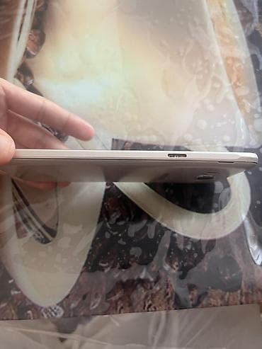 şəkli: Samsung Galaxy J7 2016, 16 GB, rəng - Qızılı, İki sim kartlı — 2