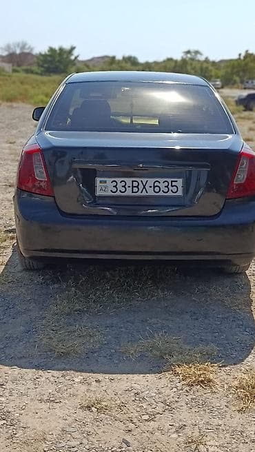 opel astra haş: Chevrolet Lacetti: 1.5 l | Sedan — 3