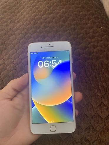 iphone 7 şirvan: IPhone 8 Plus, 64 GB, Qızılı, Qırıq — 1