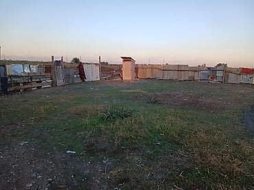 Satılır: həyətyanı sahəsi və yaşayış evi Berde r-nu Lek kendi. 8sot — 3
