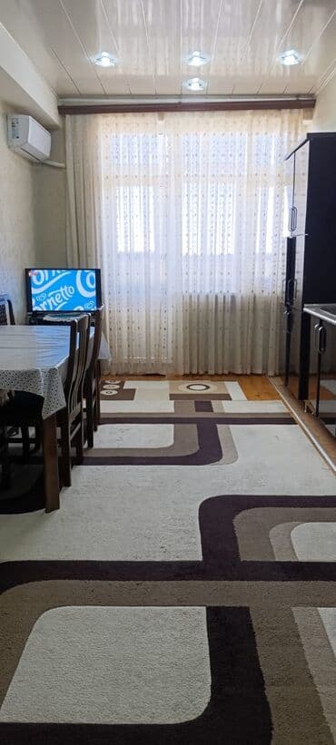 ehmedlide ev: Ev yerlewir ehmedli metrosu, xetai rayonunda. 11/11 e. Lift 10- cu — 5