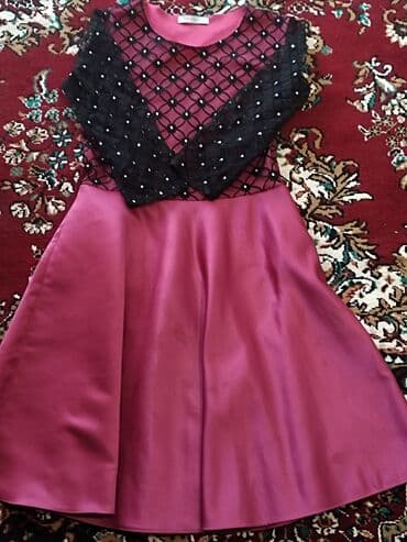 красивые платья на прокат в баку: Qadın paltarı – qızılı-bənövşəyi (fuşya) ətək hissəli, üstü qara — 2