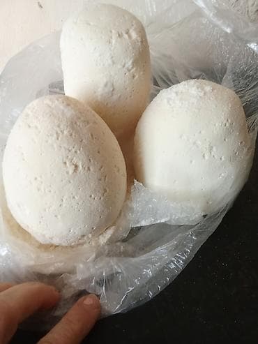 Ləpələr: Tovuz qurutu Təsvir: - Təbii süd məhsulundan hazırlanmış, əl ilə — 2