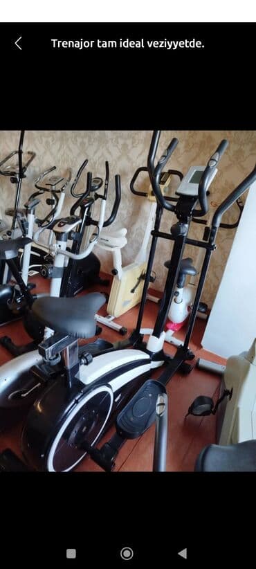 Qara və ağ rənglərdə, elektron ekranı olan elliptik trenajor. Rahat lalafo.az -da Qara və ağ rənglərdə, elektron ekranı olan elliptik trenajor. Rahat