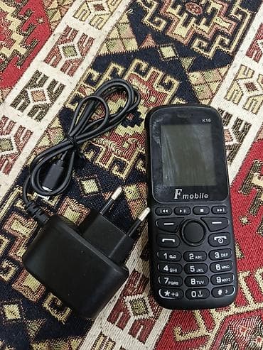 телефон fly phone: Fmobile K16 düyməli mobil telefon Xüsusiyyətlər: - Kompakt korpus — 1