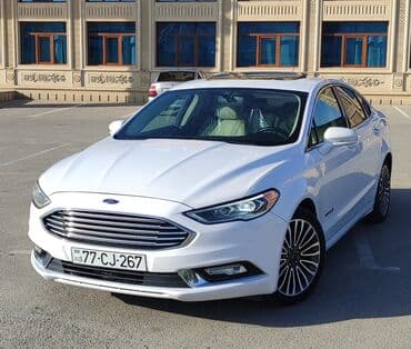 Ford Fusion: 2 l | 2017 il 184000 km Sedan