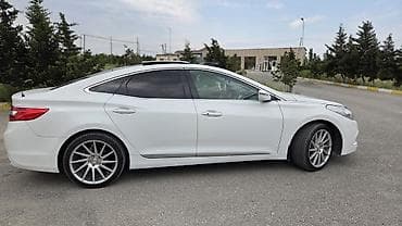 g30 disk: Hyundai Grandeur/Azera sedan – ağ rəng, şüşəbəndli panoramik lyuklu — 1