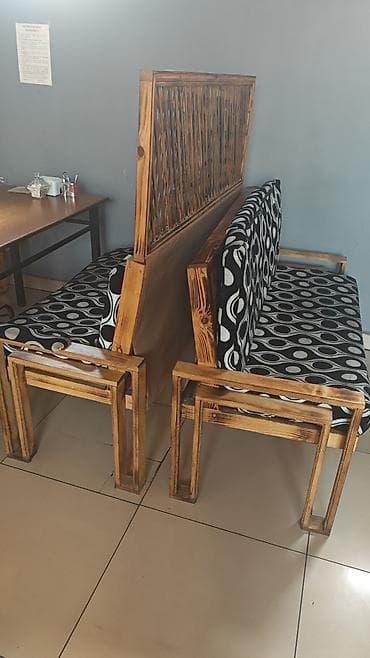 yorgan dosek tekstil sederek: İkiüzlü restoran/kafe oturacaq dəsti 16 ədəddir 8 i ara kesmeli 8 I — 1