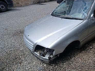 w 202 kapot: Mercedes-Benz E-sinfi (W210) üçün ehtiyat his elesin var sokmusem — 1