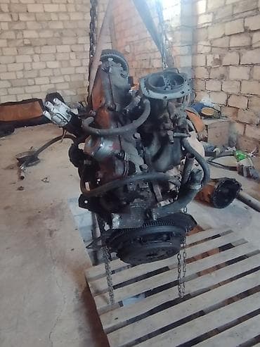 Məhsul: Avtomobil mühərriki (tam komplekt) Təsvir: - Karbüratorlu