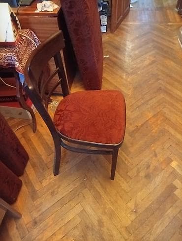 perla stul: Sovet dövrünə aid restavrasiya olunmuş 4 ədəd ağac karkaslı yumşaq — 1