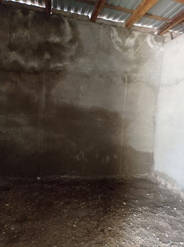 avtovaqzalda heyet evleri: Obyekt üçün yarımçıq tikili – həyətyanı sahədə ayrıca tikilmiş — 4