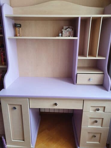 Для девочки и мальчика, Б/у, С выдвижными ящиками, Письменный стол