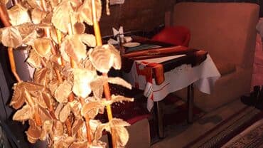 novxani restoranlar: Yasamal rayonu,Daxili işlər Nazirliyin yaxınlığında, 90 kv.m sahəsi — 6