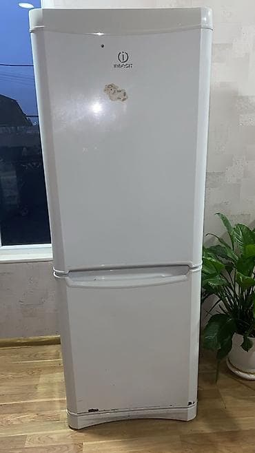 indesit soyuducu soyutmur: 2 qapılı Indesit Soyuducu Satılır, rəng - Ağ — 2
