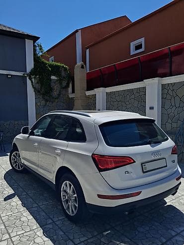 Audi Q5 – ağ rəngli, zərif və funksional premium SUV. Əsas — 6