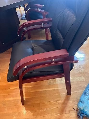 teze mebel: Ofis üçün toplantı dəsti Tərkib: - Böyük düzbucaqlı iclas/konfrans — 6