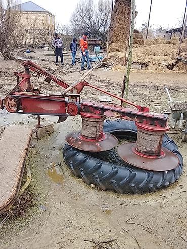 Avadanlığın icarəsi: Kənd təsərrüfatı avadanlıqları paketi - Rotorlu otbiçən: Traktorun 3 — 1