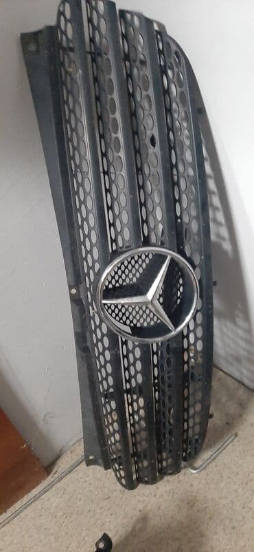бампер на гольф 2: Mercedes-Benz 115, 2010 il, ABŞ, Ünvandan götürmə — 1