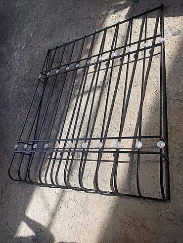 Dəmir pəncərə/balkon barmaqlığı - Material: qalın divarlı, qaynaqla — 1