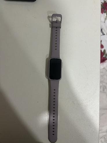 realme 10 pro plus: Ağıllı saat – bənövşəyi silikon qayışlı, düzbucaqlı sensor ekranlı — 2