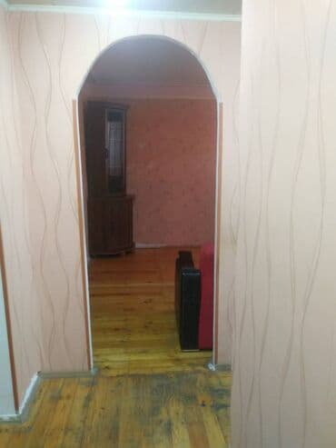 ayna sultanova kiraye evler 2024: Gənclik metrosunun yaxınlığında (Qızılğül restoranın yanı) 5 mertebəli — 14