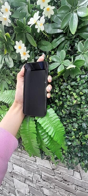 mi tv box: IPhone 15 Pro Max, 256 GB, Qara, Face ID — 6