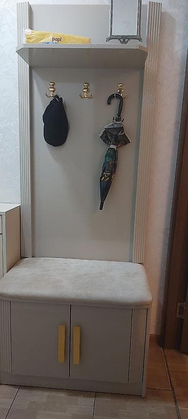 Dəhliz üçün dəst: asılqanlı panel, oturacaq və alt dolab - Rəng: açıq — 2