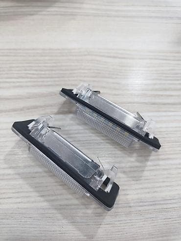 Mercedes W210 4D üçün nömrə işığı, ağ işıqdır. işıqlanması əladır