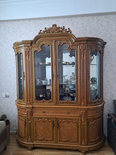 sutular: Komod, Kredit yoxdur — 2