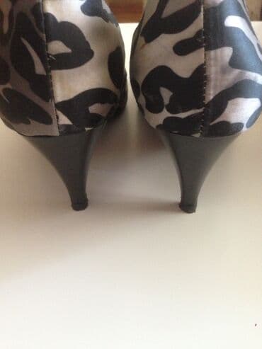 женские пляжные шлепанцы: Ayaqqabi baha alinib.ela veziyyet dedi,38razmer — 3