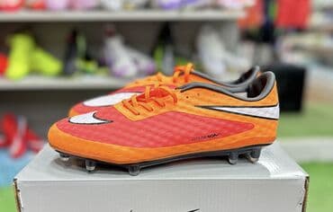 Botinkalar: 40 azn metrolara getirmey olar geyinilmiyib Nike Hypervenom — 1