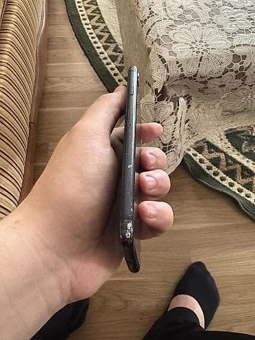 iphone 2 ci el: IPhone 7, 32 GB, Qara, Barmaq izi — 5