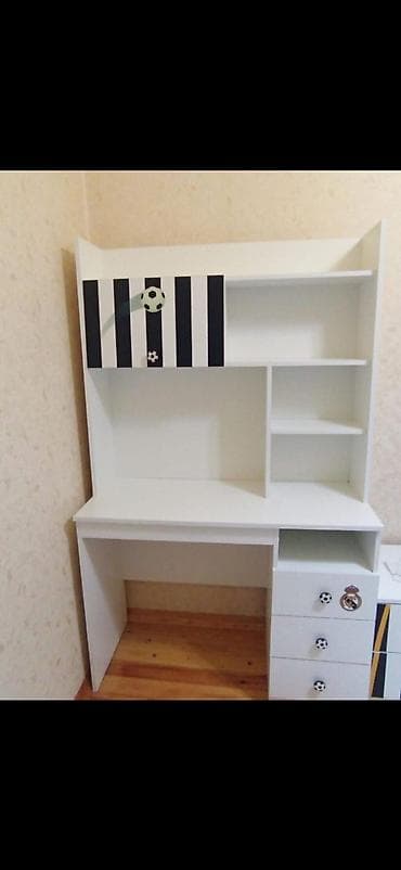 mebellərim az: Oğlan və qız üçün, Siyirməli, Yazı masası, Stulsuz — 1