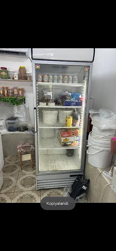 kohne soyuducular: Soyuducu vitrin 350 Azn satılır. Tam işləkdir. Mağaza bağlandığı üçün — 1