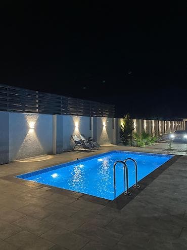 Bağ evi kirayə verilir, Mərdəkan Mərdəkanda yerləşən isti, hovuzlu bağ