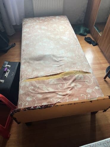 tek adamliq carpayilar: Односпальная кровать, Без подьемного механизма, С матрасом, Без выдвижных ящиков — 2